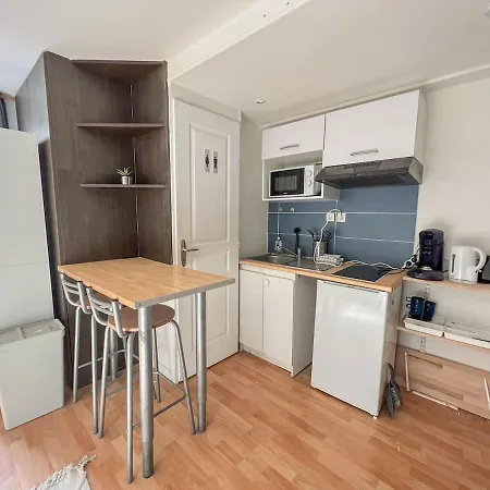 Immeuble Saint-antoine Apartamento *