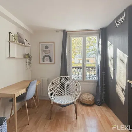 Immeuble Saint-antoine Apartamento *