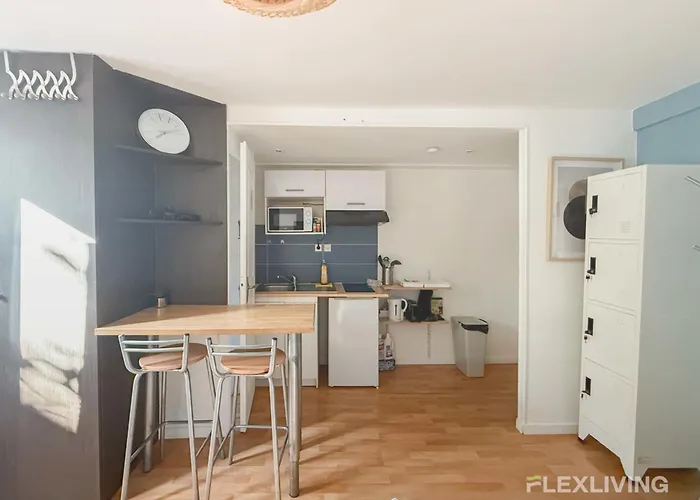 Flexliving - - St Antoine Lägenhet